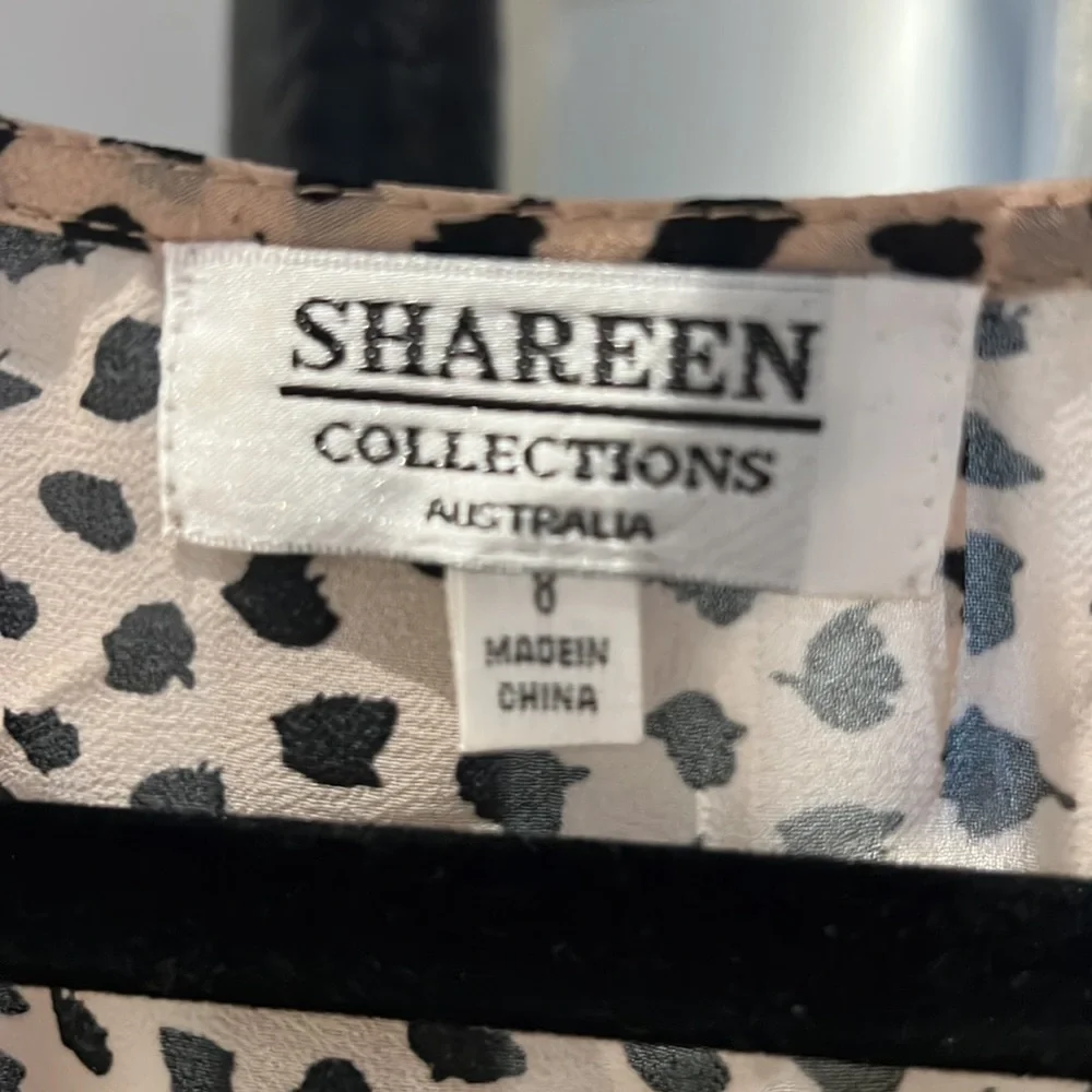 Print Blouse - Picture 2 of 3